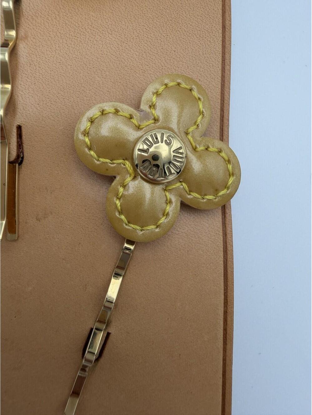 Vintage Louis Vuitton Set Of 3 Vernis Leather Flower Hairpins Gold Hardware - Picture 4 of 11